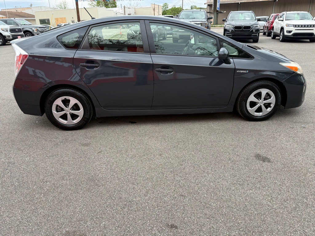 2012 Toyota Prius Image 7