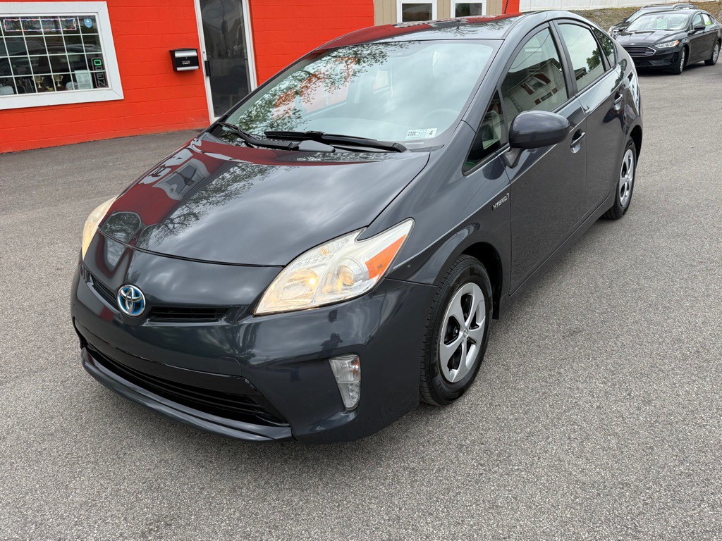 2012 Toyota Prius Image 11