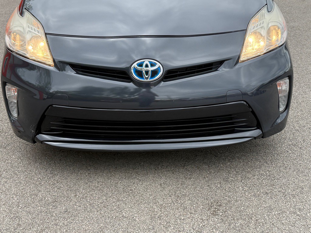 2012 Toyota Prius Image 17