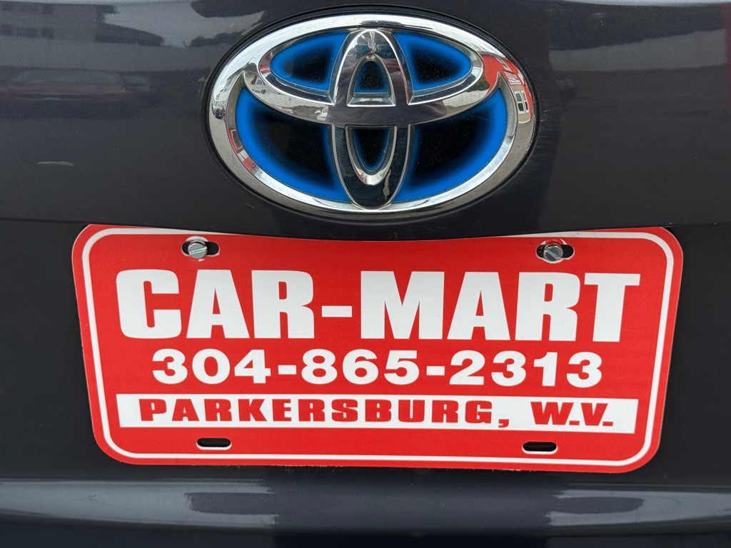2012 Toyota Prius Image 21