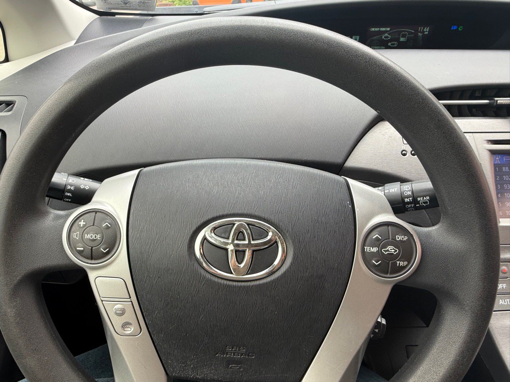 2012 Toyota Prius Image 31