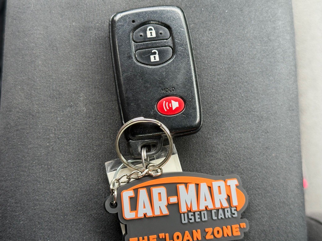2012 Toyota Prius Image 36