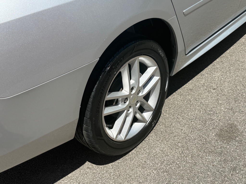 2015 Chevrolet Impala Image 18