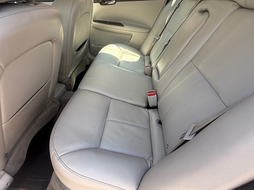2015 Chevrolet Impala Image 24