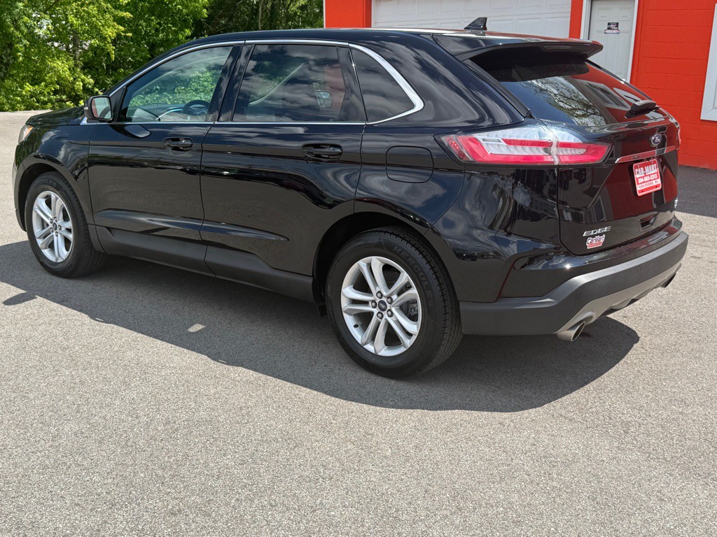 2020 Ford Edge Image 4