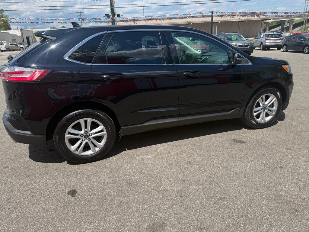 2020 Ford Edge Image 7