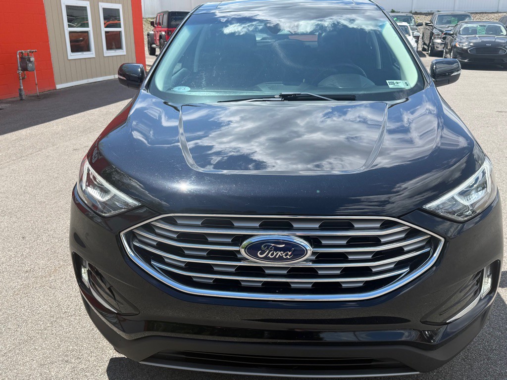 2020 Ford Edge Image 10