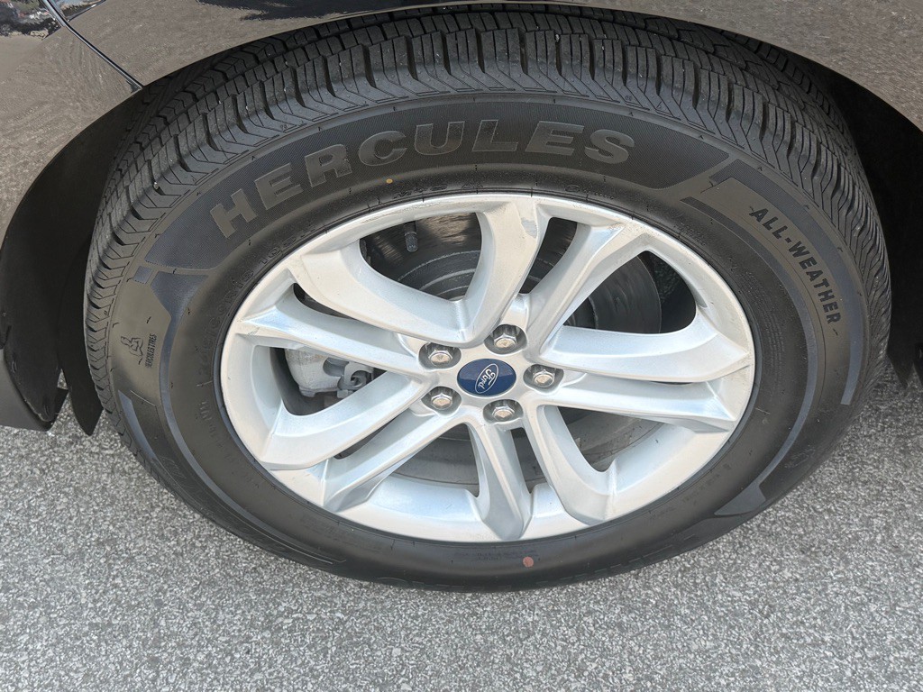 2020 Ford Edge Image 14