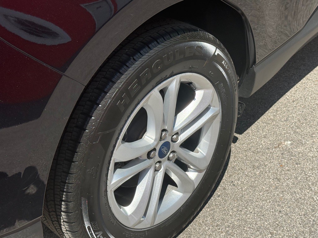 2020 Ford Edge Image 19