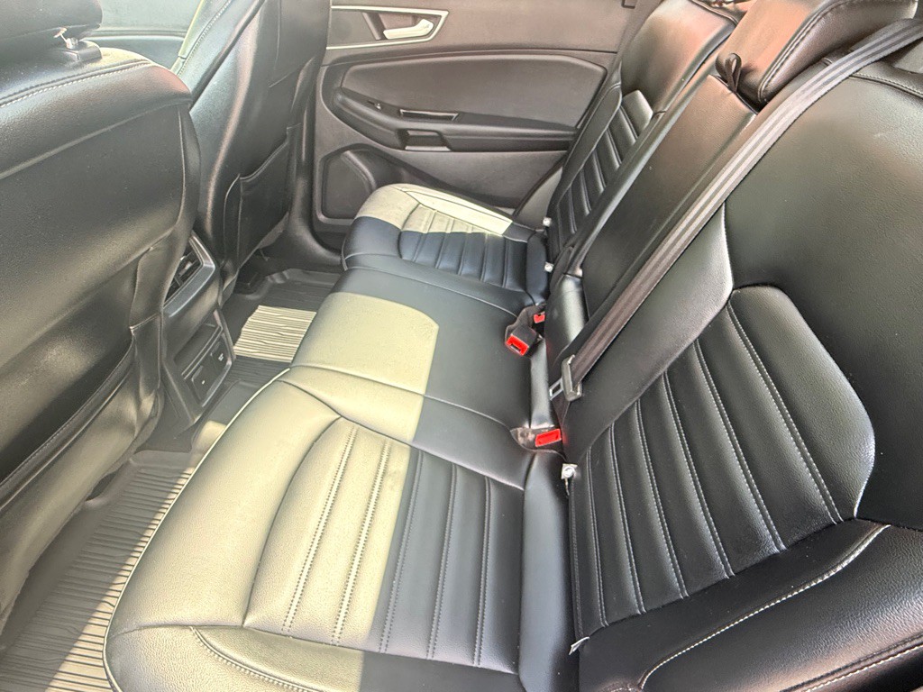 2020 Ford Edge Image 26