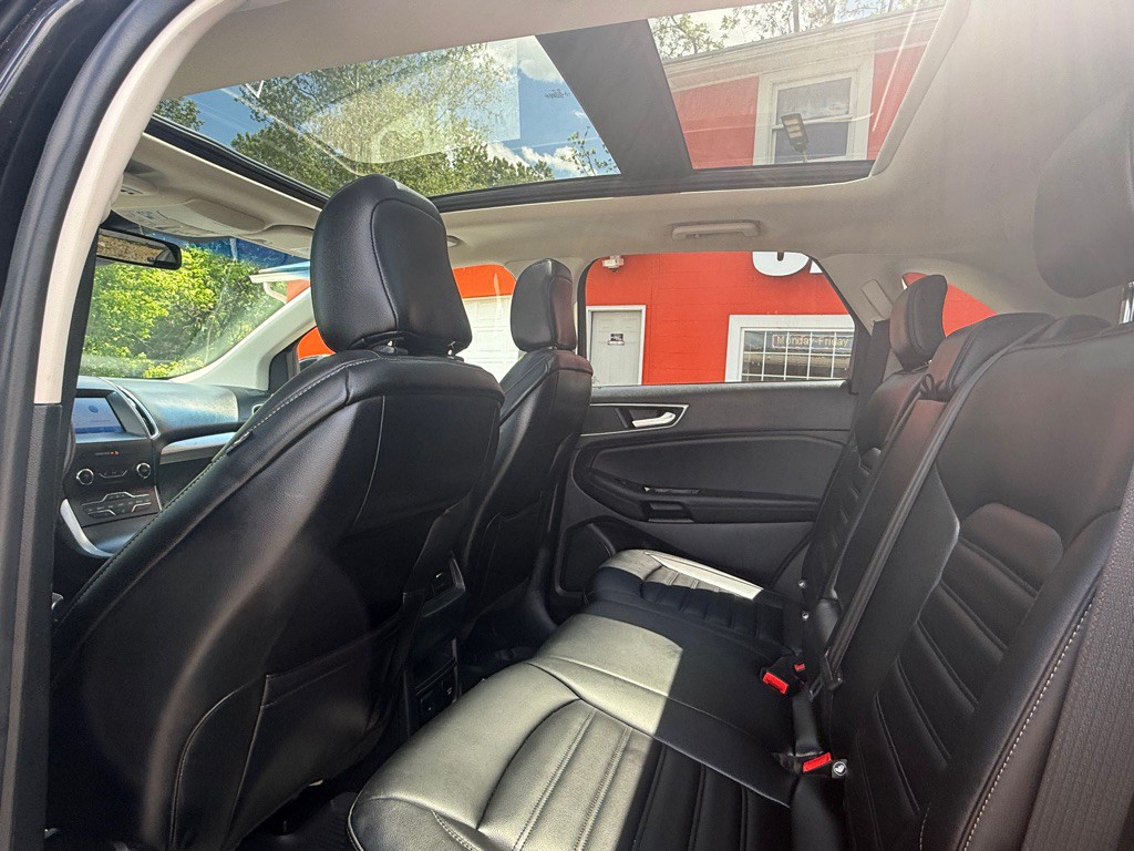 2020 Ford Edge Image 27