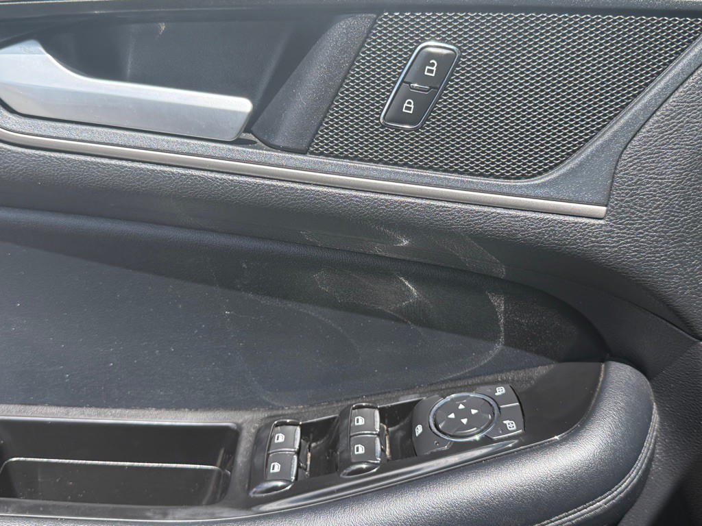 2020 Ford Edge Image 32