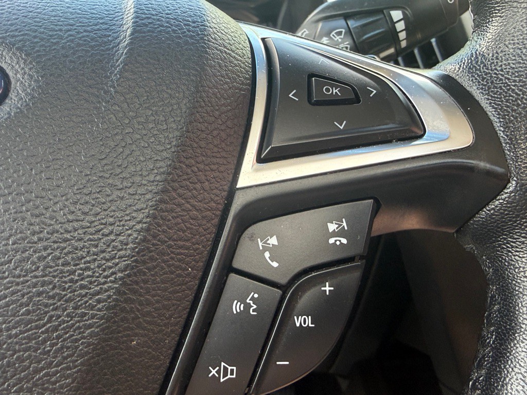 2020 Ford Edge Image 34