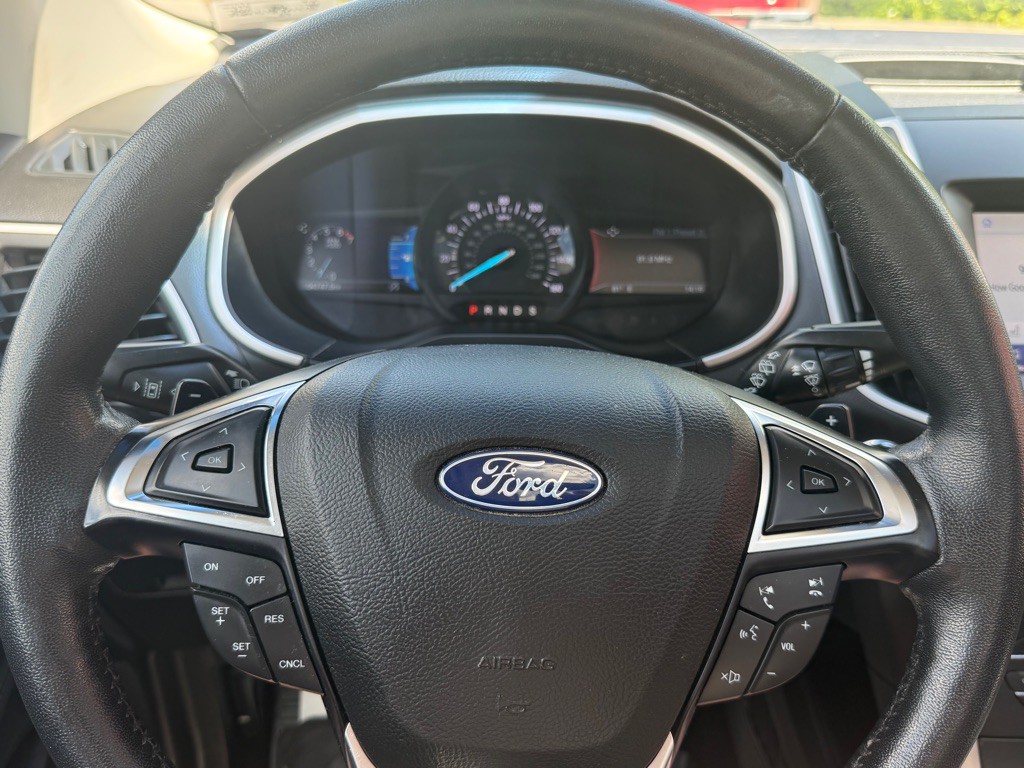 2020 Ford Edge Image 35