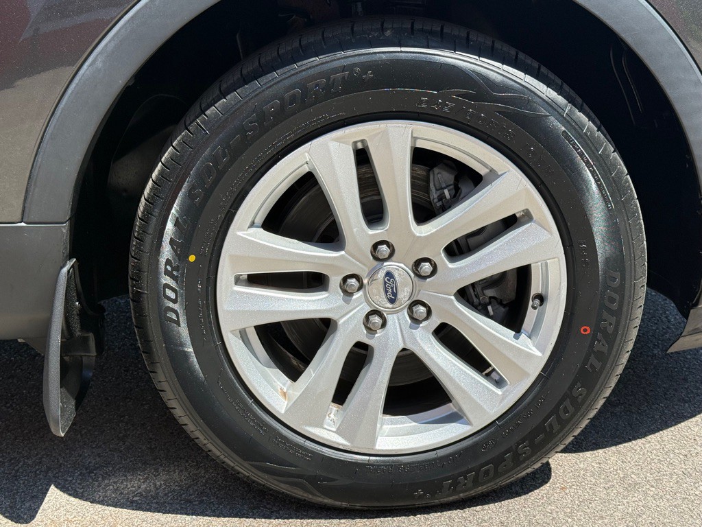 2018 Ford Explorer Image 16