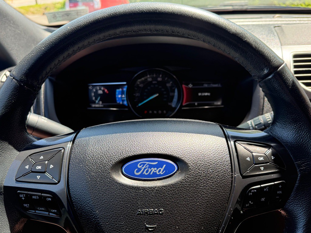 2018 Ford Explorer Image 31