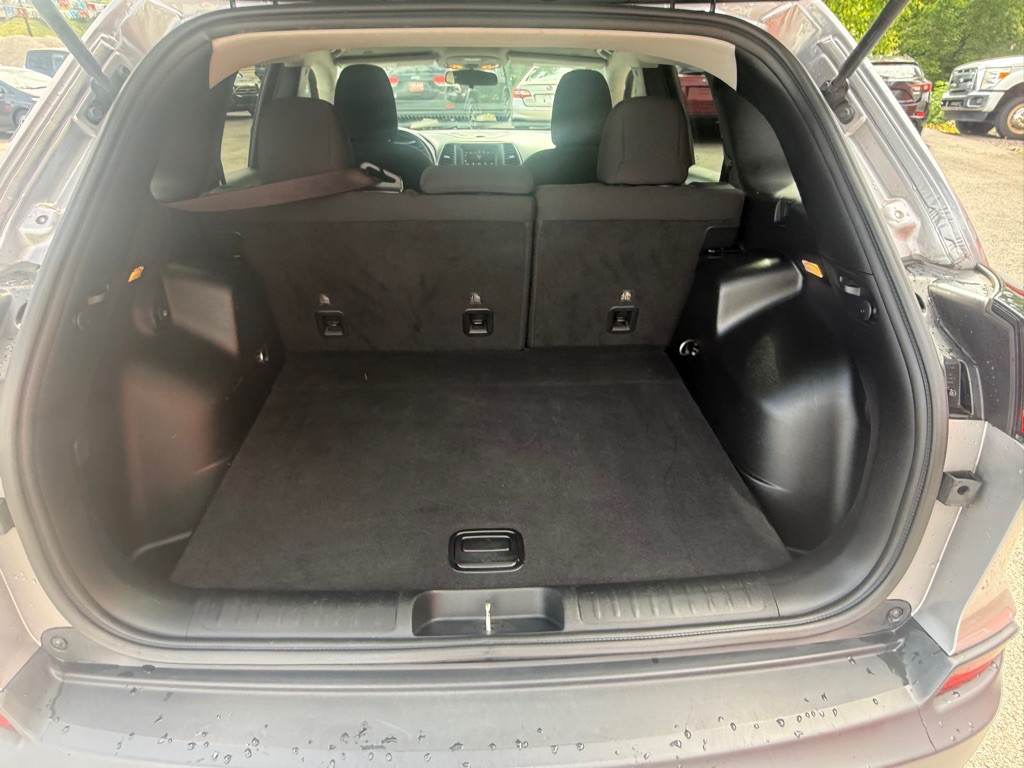 2019 Jeep Cherokee Image 21