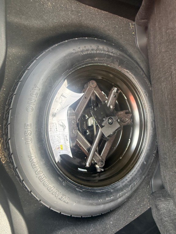2019 Jeep Cherokee Image 22