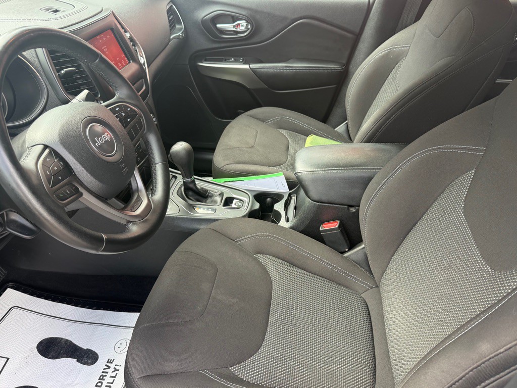 2019 Jeep Cherokee Image 26
