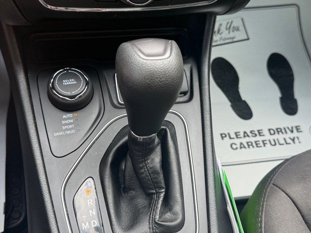 2019 Jeep Cherokee Image 36
