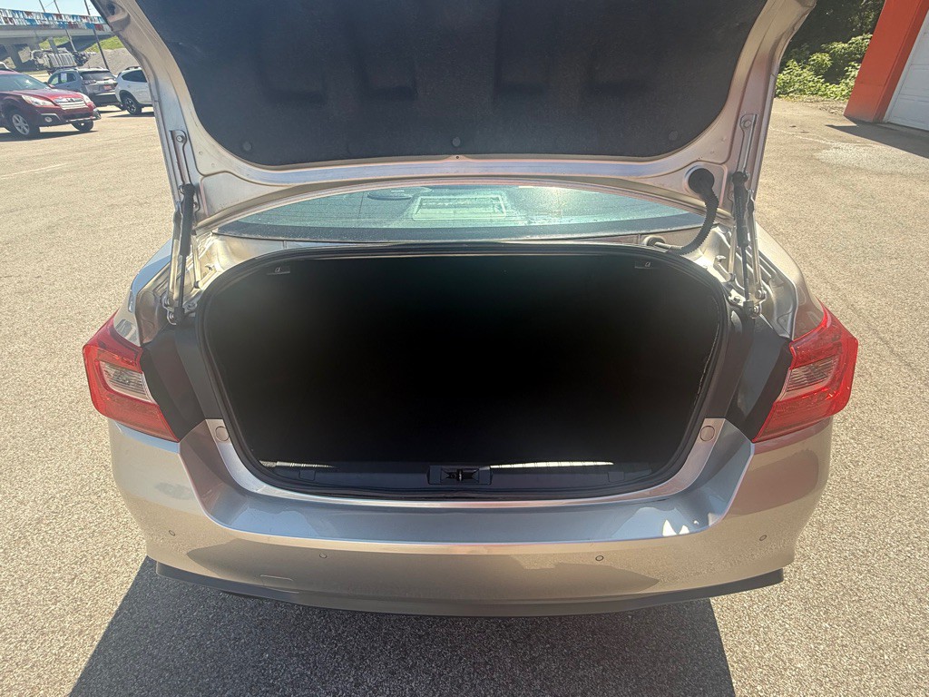 2019 Subaru Legacy Image 23