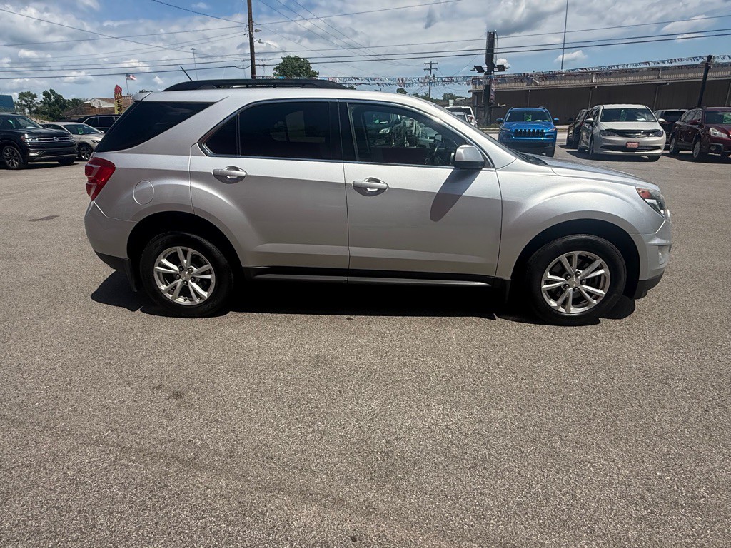 2017 Chevrolet Equinox Image 8
