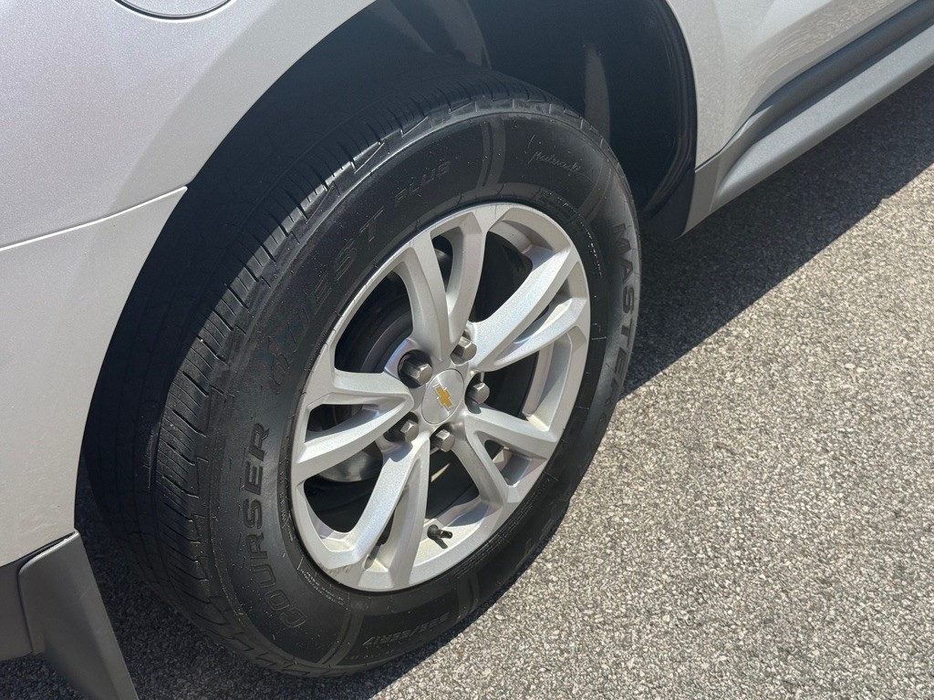 2017 Chevrolet Equinox Image 18