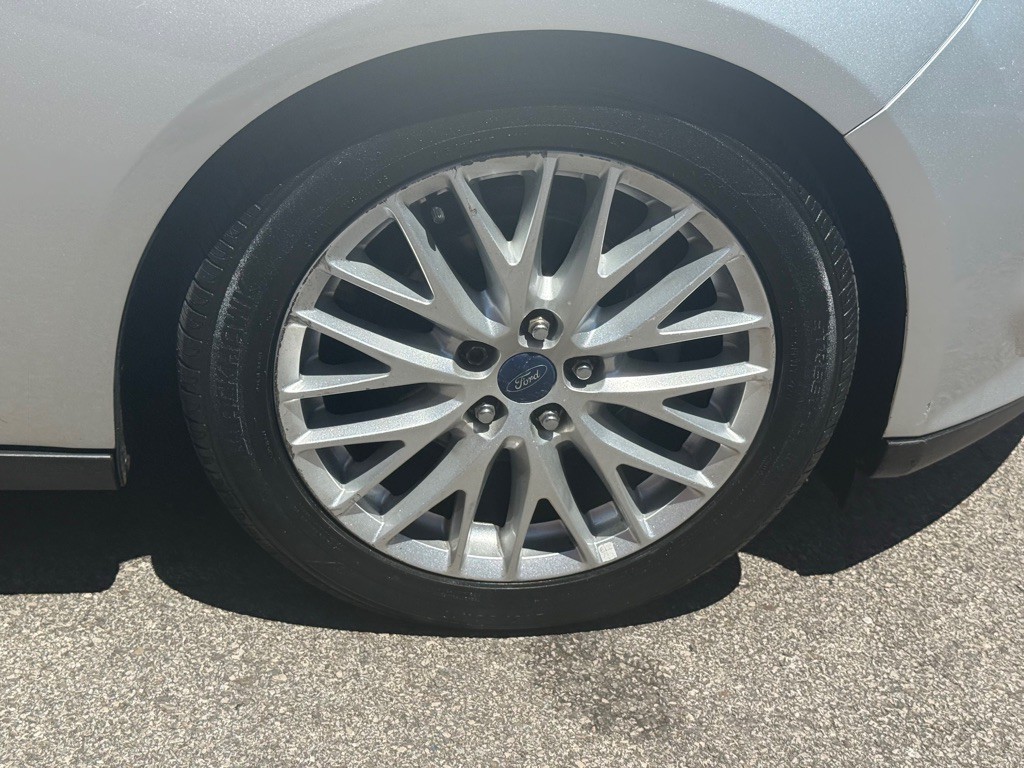 2014 Ford Focus Image 15