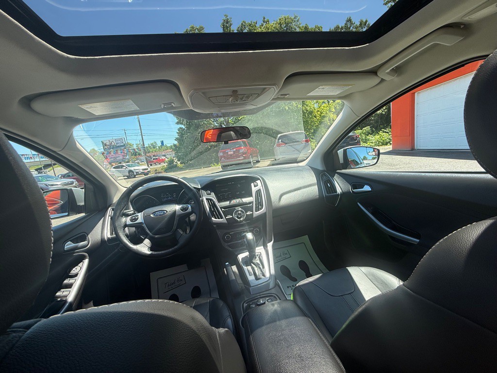 2014 Ford Focus Image 24