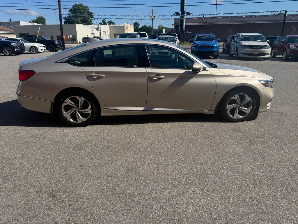 2018 Honda Accord Image 7