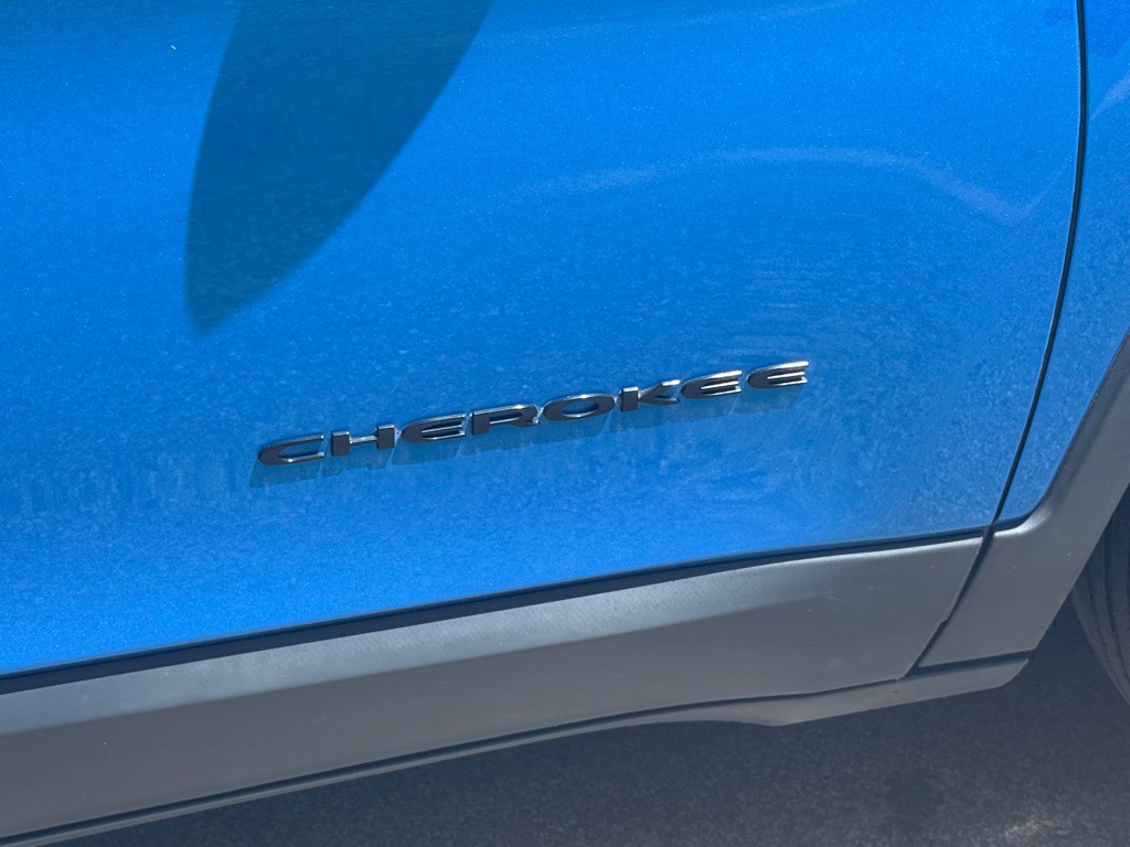 2018 Jeep Cherokee Image 19