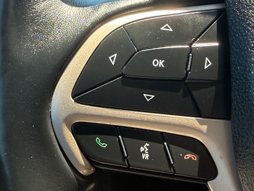 2018 Jeep Cherokee Image 33