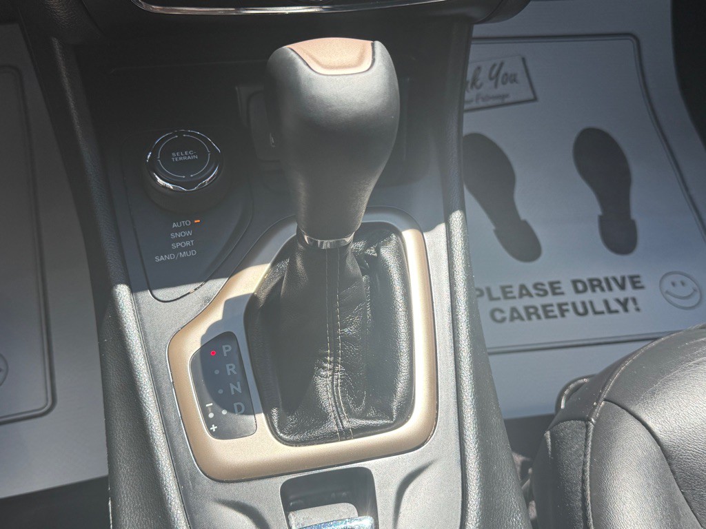 2018 Jeep Cherokee Image 40