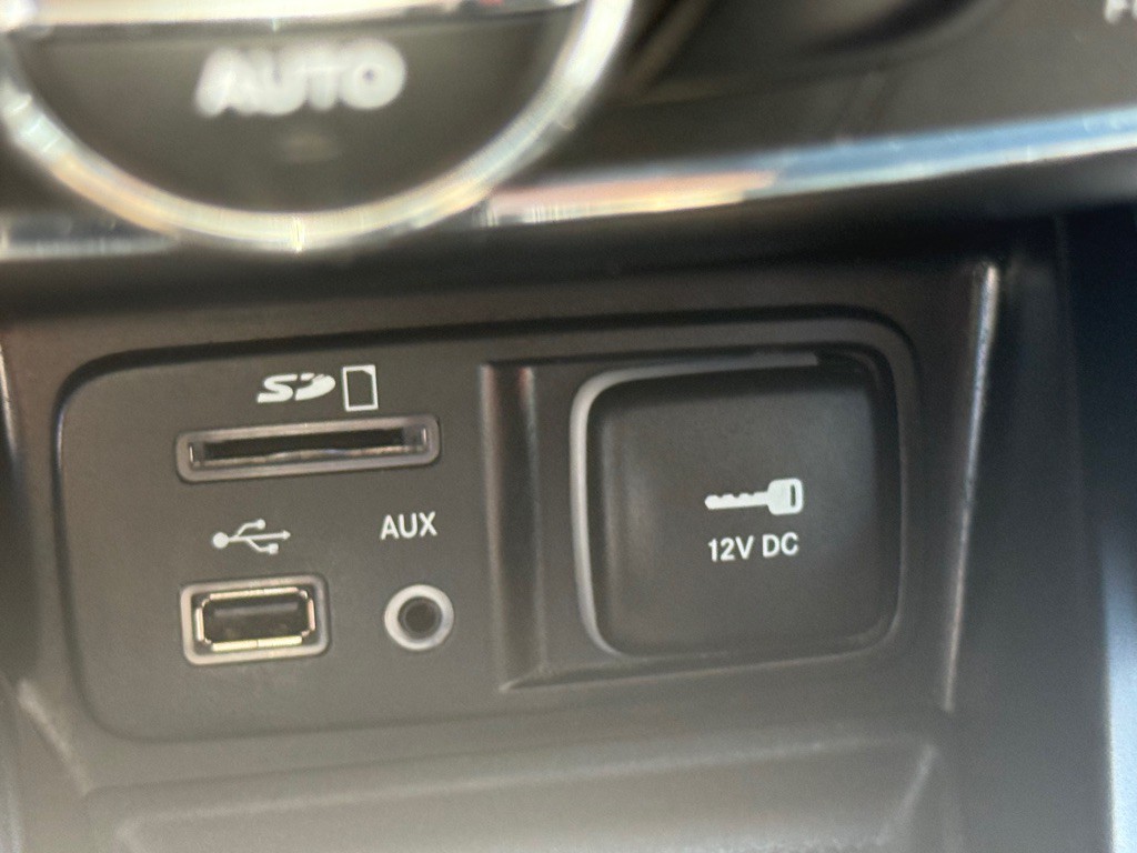 2018 Jeep Cherokee Image 41