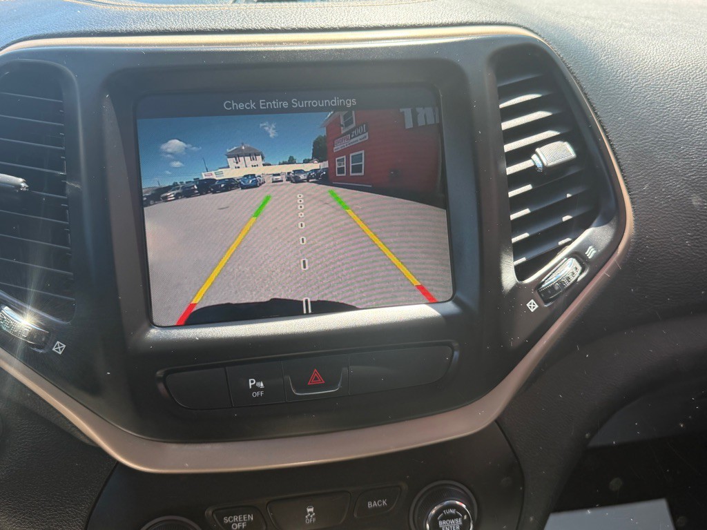 2018 Jeep Cherokee Image 44