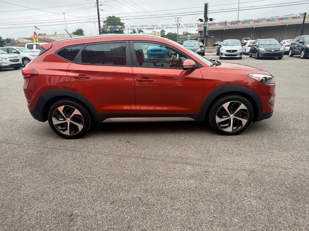 2017 Hyundai Tucson Image 8