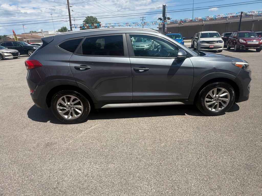 2017 Hyundai Tucson Image 6