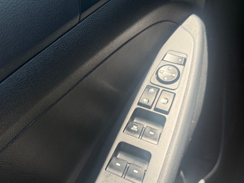 2017 Hyundai Tucson Image 25