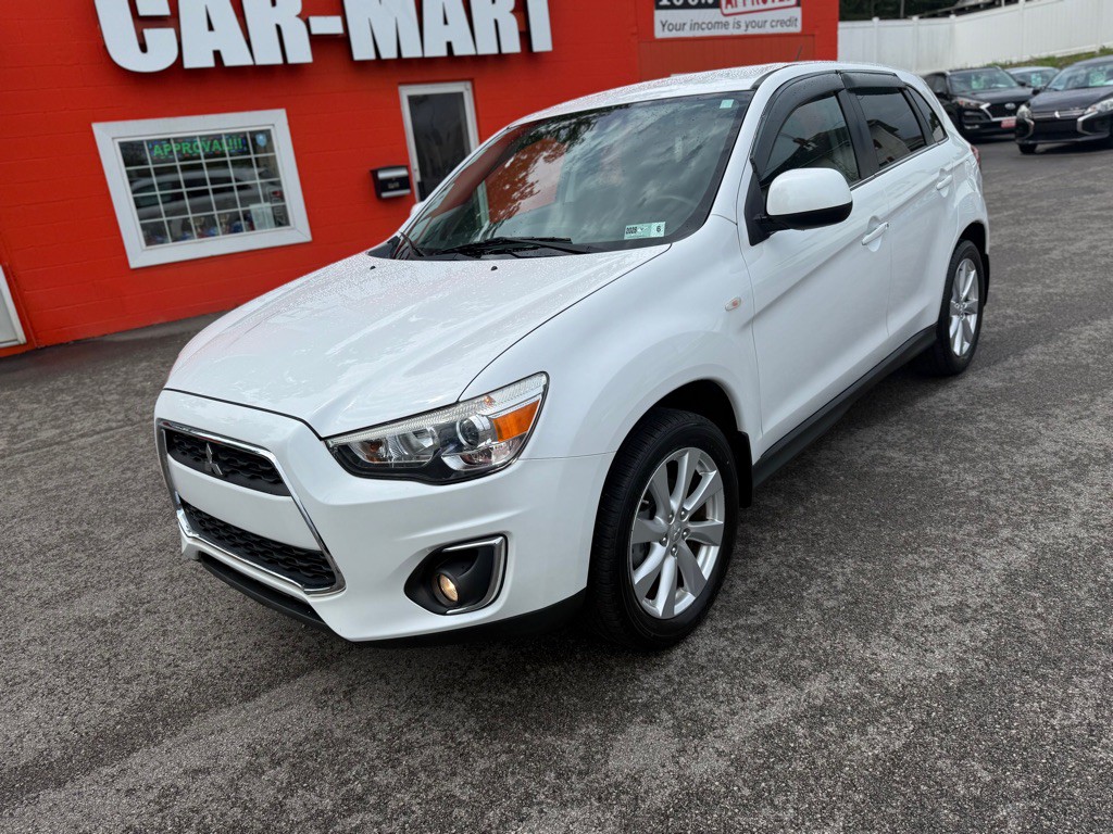 2014 Mitsubishi Outlander Image 10