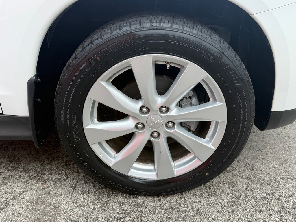 2014 Mitsubishi Outlander Image 15