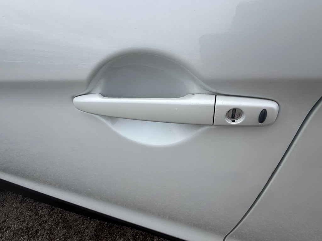 2014 Mitsubishi Outlander Image 24