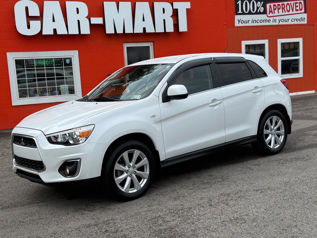 2014 Mitsubishi Outlander Image 40