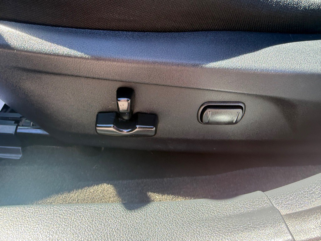 2014 Subaru Outback Image 24