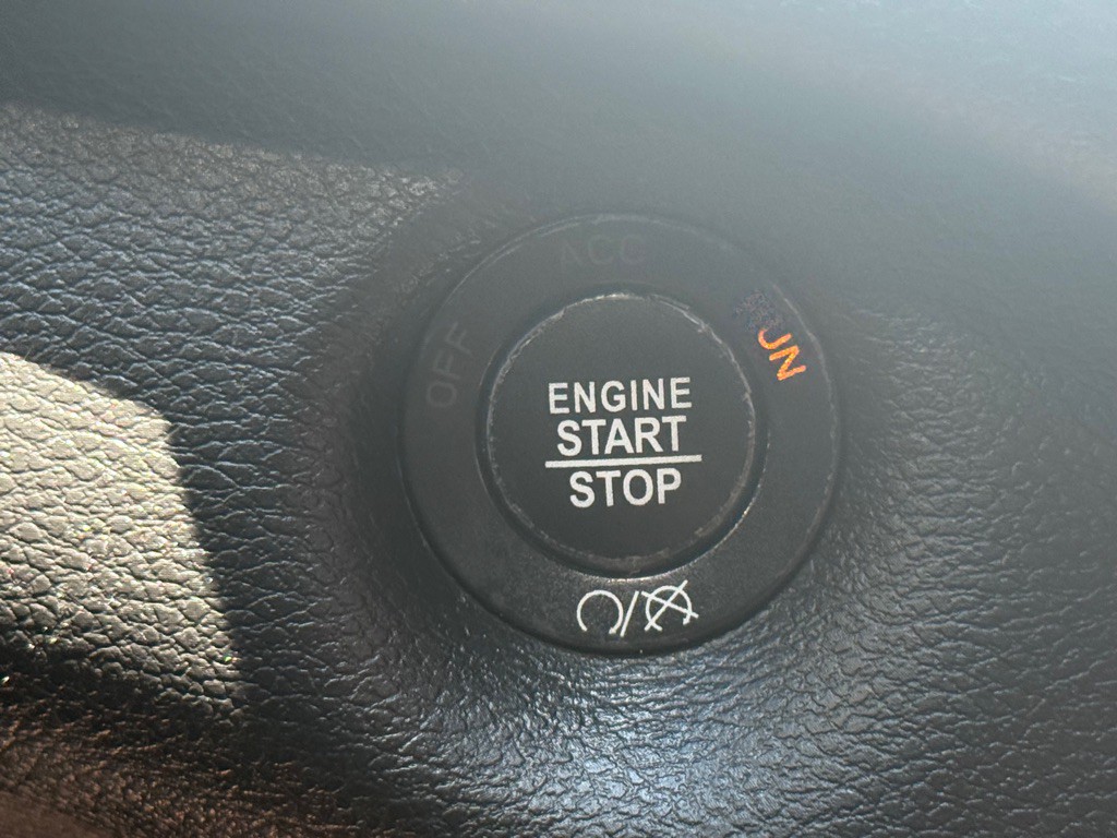 2019 Jeep Cherokee Image 36