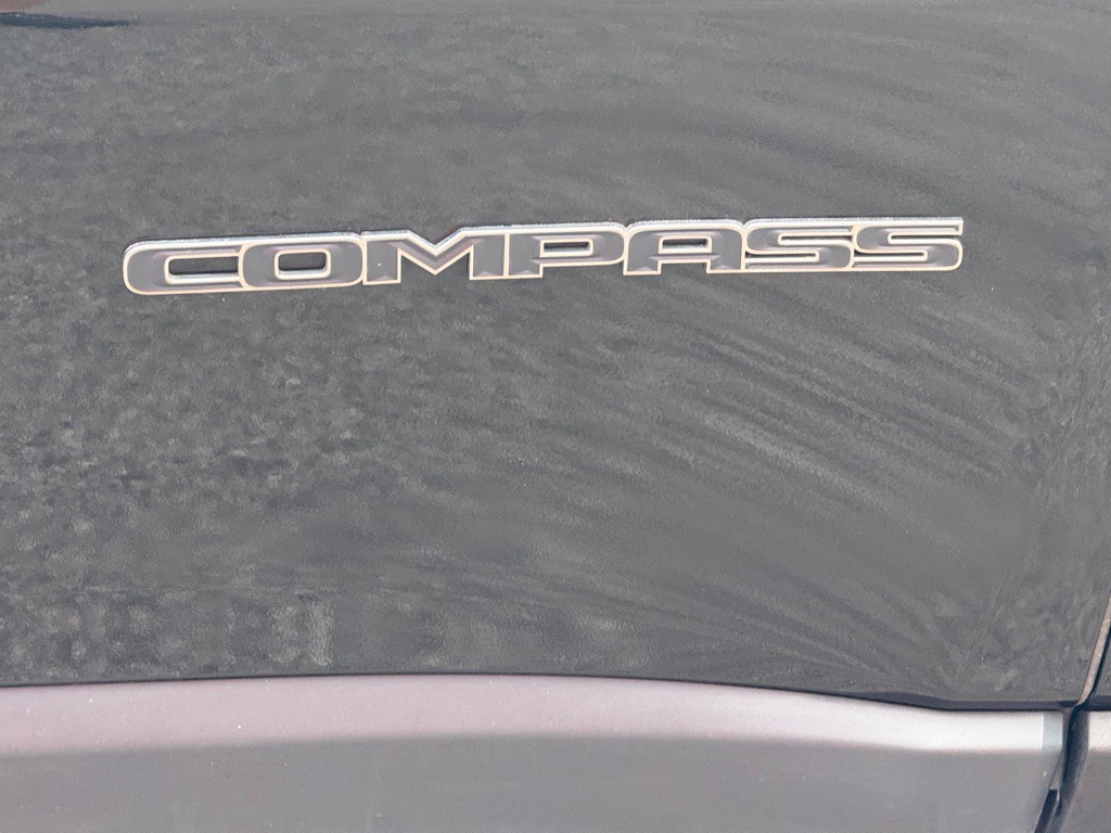 2018 Jeep Compass Image 17