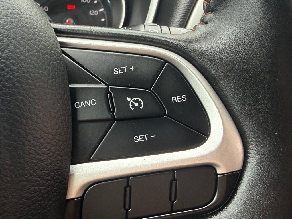 2018 Jeep Compass Image 34