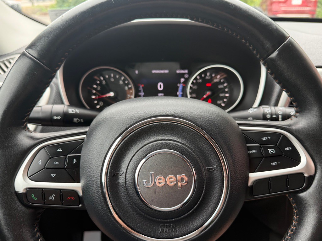 2018 Jeep Compass Image 35
