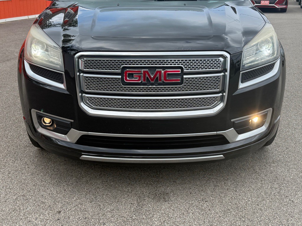 2016 GMC Acadia Image 16