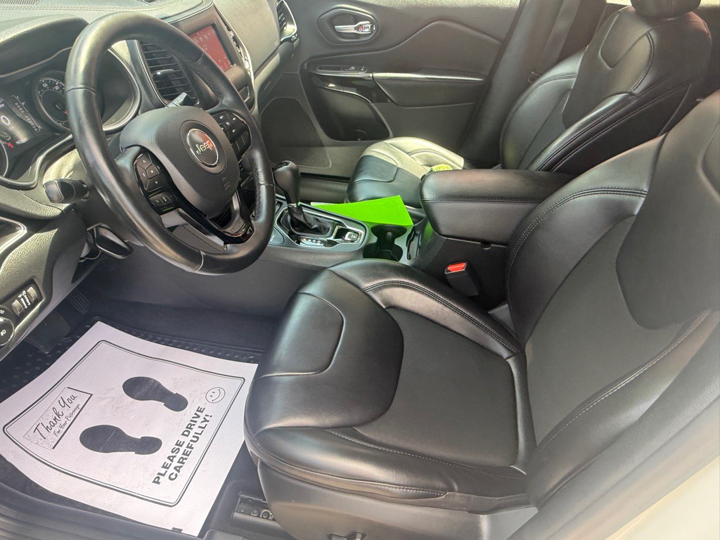 2019 Jeep Cherokee Image 25
