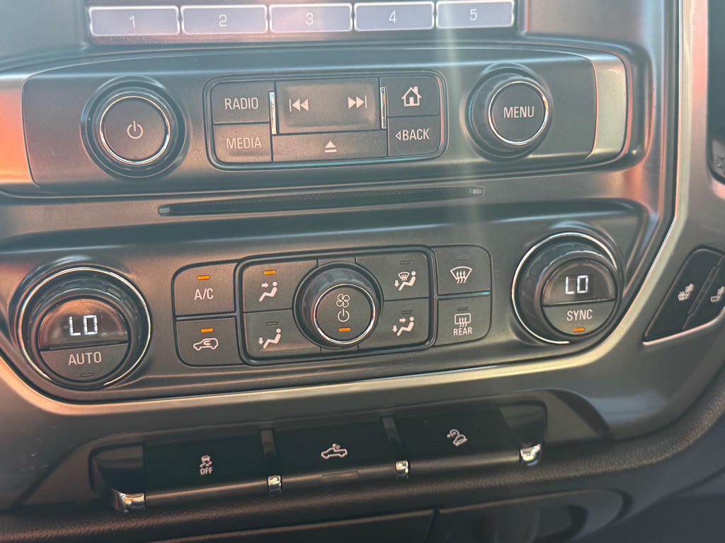 2015 Chevrolet Silverado 1500 Image 42